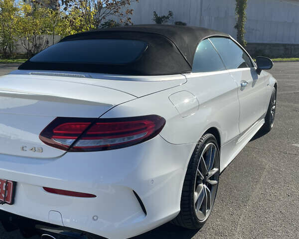 Белый Мерседес Ц-Класс, объемом двигателя 3 л и пробегом 76 тыс. км за 39999 $, фото 6 на Automoto.ua