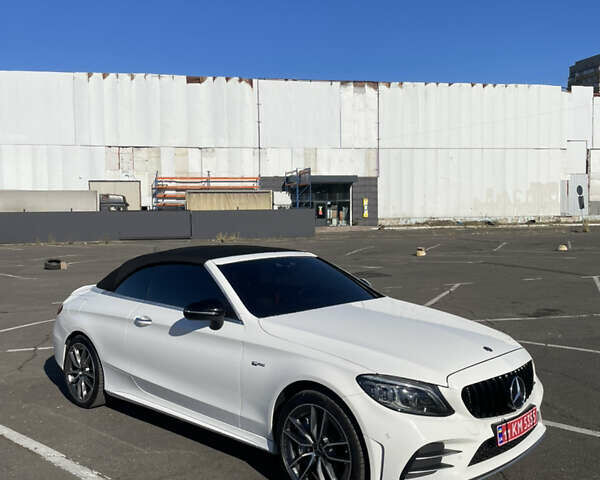 Белый Мерседес Ц-Класс, объемом двигателя 3 л и пробегом 76 тыс. км за 39999 $, фото 1 на Automoto.ua