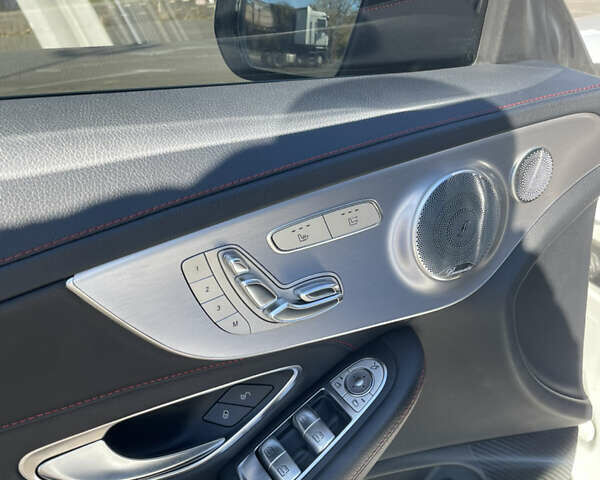 Белый Мерседес Ц-Класс, объемом двигателя 3 л и пробегом 76 тыс. км за 39999 $, фото 56 на Automoto.ua