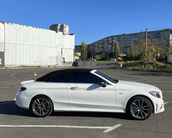 Белый Мерседес Ц-Класс, объемом двигателя 3 л и пробегом 76 тыс. км за 39999 $, фото 4 на Automoto.ua