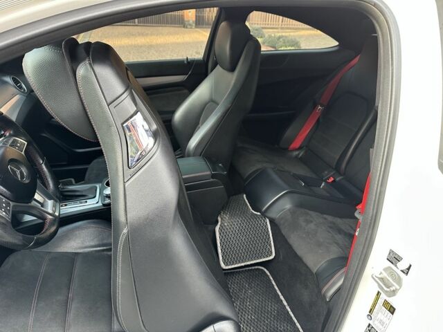 Білий Мерседес Ц-Клас, об'ємом двигуна 1.8 л та пробігом 178 тис. км за 12300 $, фото 5 на Automoto.ua