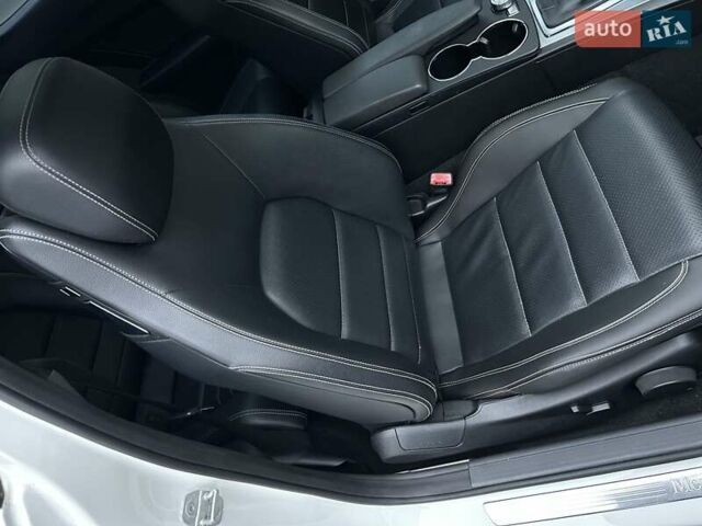 Белый Мерседес Ц-Класс, объемом двигателя 1.8 л и пробегом 215 тыс. км за 12000 $, фото 9 на Automoto.ua