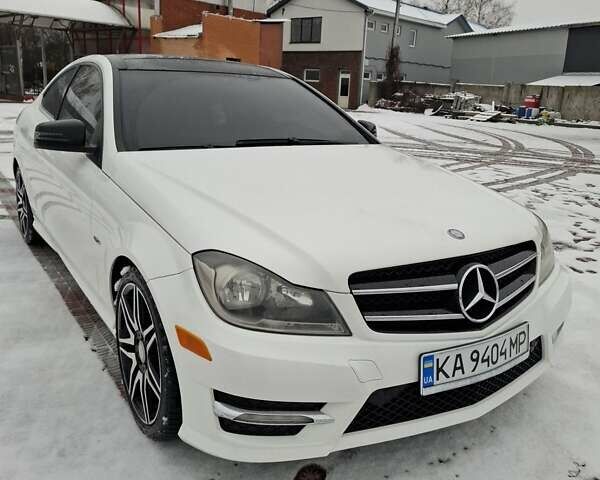Білий Мерседес Ц-Клас, об'ємом двигуна 1.8 л та пробігом 176 тис. км за 11300 $, фото 3 на Automoto.ua