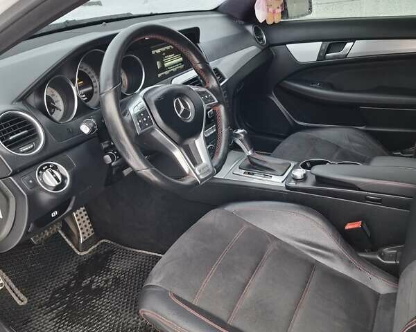 Білий Мерседес Ц-Клас, об'ємом двигуна 1.8 л та пробігом 176 тис. км за 11300 $, фото 8 на Automoto.ua