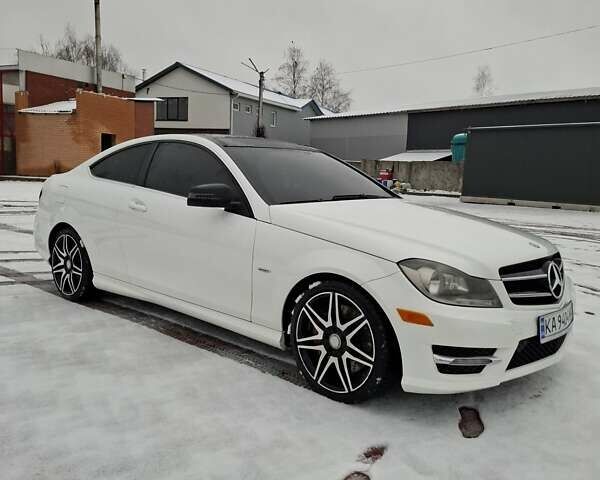 Білий Мерседес Ц-Клас, об'ємом двигуна 1.8 л та пробігом 176 тис. км за 11300 $, фото 4 на Automoto.ua
