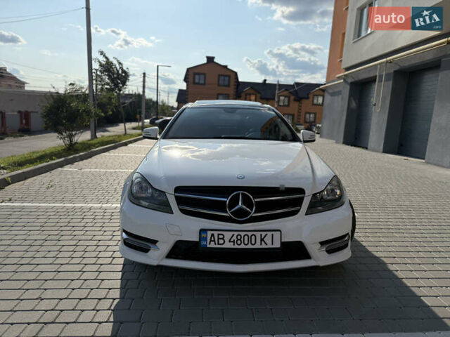 Белый Мерседес Ц-Класс, объемом двигателя 1.8 л и пробегом 170 тыс. км за 14800 $, фото 16 на Automoto.ua