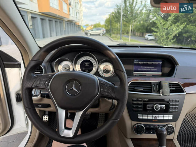 Белый Мерседес Ц-Класс, объемом двигателя 1.8 л и пробегом 170 тыс. км за 14800 $, фото 9 на Automoto.ua