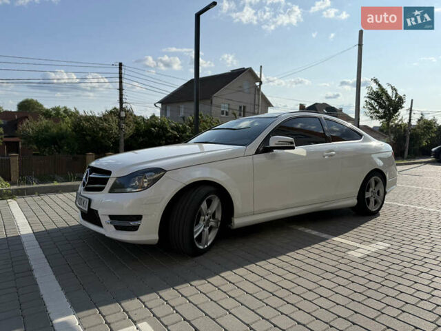 Белый Мерседес Ц-Класс, объемом двигателя 1.8 л и пробегом 170 тыс. км за 14800 $, фото 17 на Automoto.ua
