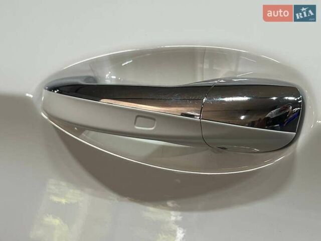 Белый Мерседес Ц-Класс, объемом двигателя 1.99 л и пробегом 150 тыс. км за 23500 $, фото 10 на Automoto.ua