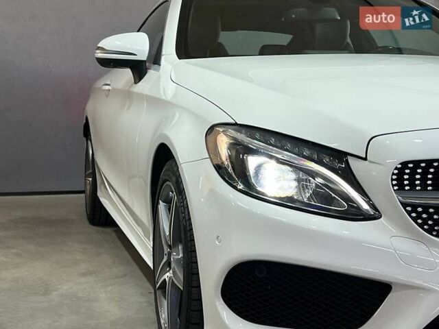 Белый Мерседес Ц-Класс, объемом двигателя 1.99 л и пробегом 150 тыс. км за 23500 $, фото 1 на Automoto.ua