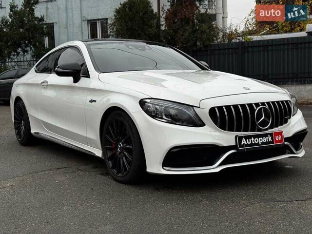 Білий Мерседес Ц-Клас, об'ємом двигуна 3 л та пробігом 88 тис. км за 30740 $, фото 6 на Automoto.ua