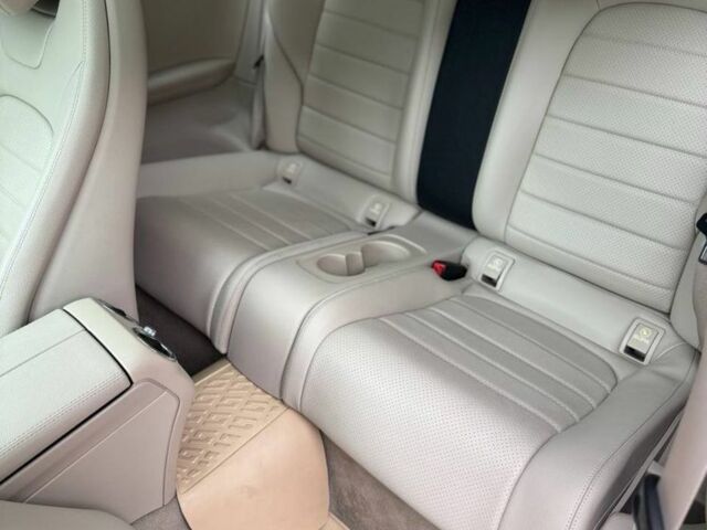 Білий Мерседес Ц-Клас, об'ємом двигуна 2 л та пробігом 154 тис. км за 23500 $, фото 6 на Automoto.ua