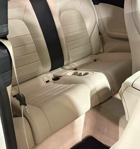 Белый Мерседес Ц-Класс, объемом двигателя 1.99 л и пробегом 105 тыс. км за 26500 $, фото 20 на Automoto.ua