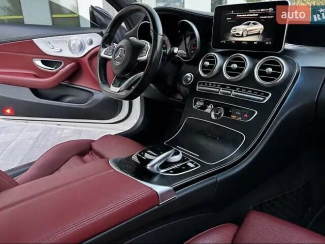 Белый Мерседес Ц-Класс, объемом двигателя 1.99 л и пробегом 135 тыс. км за 28500 $, фото 10 на Automoto.ua