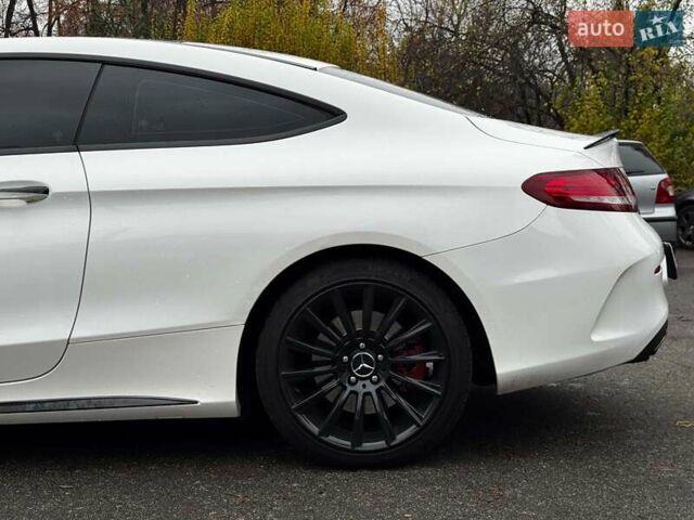 Білий Мерседес Ц-Клас, об'ємом двигуна 3 л та пробігом 88 тис. км за 30740 $, фото 17 на Automoto.ua