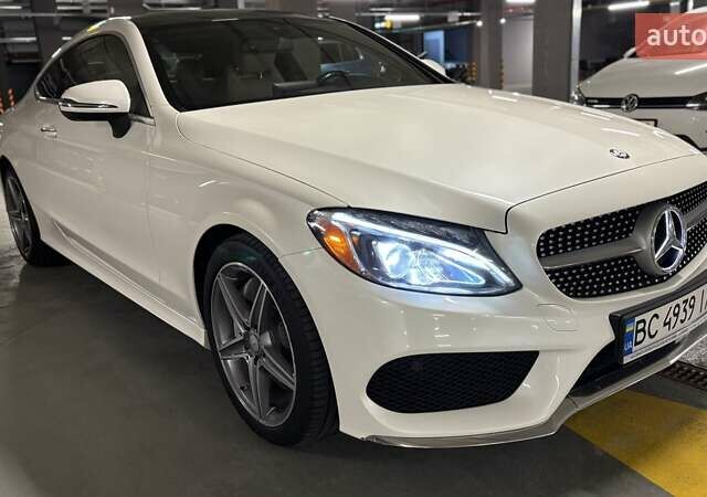 Белый Мерседес Ц-Класс, объемом двигателя 1.99 л и пробегом 105 тыс. км за 26500 $, фото 1 на Automoto.ua