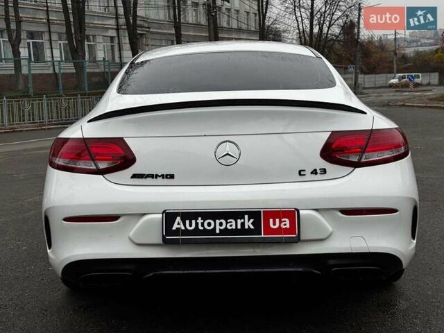 Білий Мерседес Ц-Клас, об'ємом двигуна 3 л та пробігом 88 тис. км за 30740 $, фото 13 на Automoto.ua