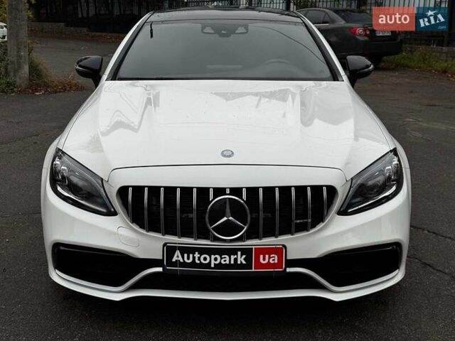 Білий Мерседес Ц-Клас, об'ємом двигуна 3 л та пробігом 88 тис. км за 30740 $, фото 2 на Automoto.ua
