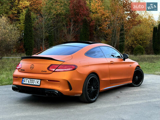 Белый Мерседес Ц-Класс, объемом двигателя 3 л и пробегом 95 тыс. км за 34990 $, фото 1 на Automoto.ua