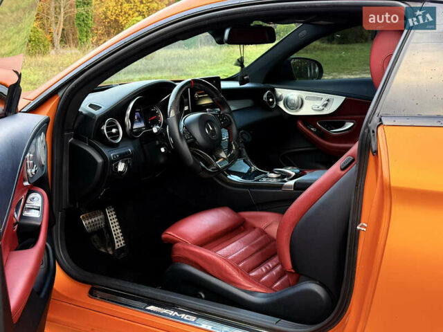 Белый Мерседес Ц-Класс, объемом двигателя 3 л и пробегом 95 тыс. км за 34990 $, фото 7 на Automoto.ua