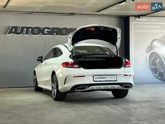 Белый Мерседес Ц-Класс, объемом двигателя 1.99 л и пробегом 150 тыс. км за 23500 $, фото 6 на Automoto.ua