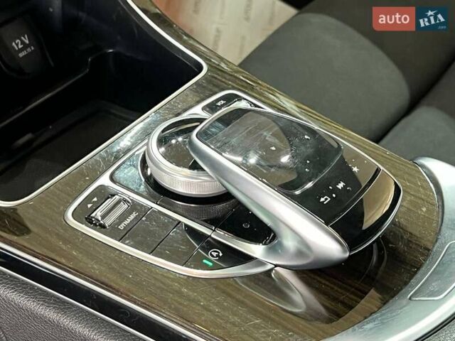 Белый Мерседес Ц-Класс, объемом двигателя 1.99 л и пробегом 150 тыс. км за 23500 $, фото 19 на Automoto.ua