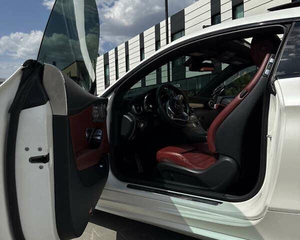 Білий Мерседес Ц-Клас, об'ємом двигуна 2 л та пробігом 111 тис. км за 36000 $, фото 4 на Automoto.ua