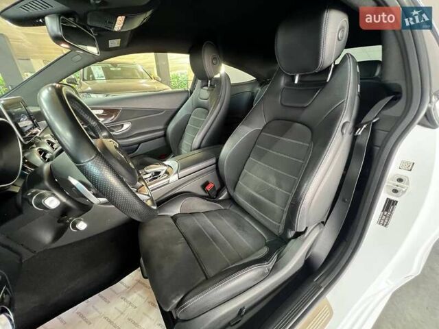 Белый Мерседес Ц-Класс, объемом двигателя 1.99 л и пробегом 150 тыс. км за 23500 $, фото 33 на Automoto.ua