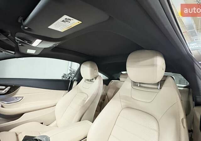 Белый Мерседес Ц-Класс, объемом двигателя 1.99 л и пробегом 105 тыс. км за 26500 $, фото 12 на Automoto.ua