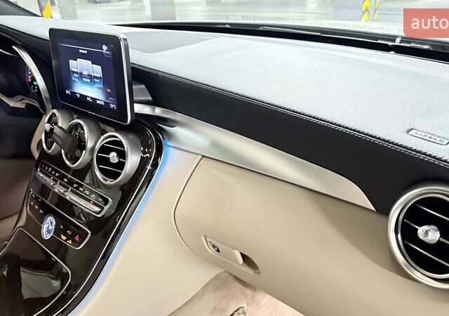 Белый Мерседес Ц-Класс, объемом двигателя 1.99 л и пробегом 105 тыс. км за 26500 $, фото 13 на Automoto.ua