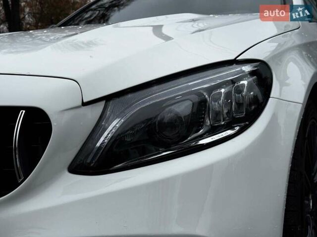 Білий Мерседес Ц-Клас, об'ємом двигуна 3 л та пробігом 88 тис. км за 30740 $, фото 32 на Automoto.ua
