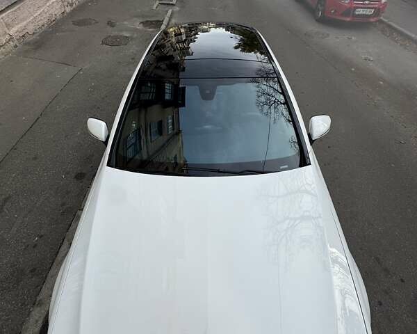 Белый Мерседес Ц-Класс, объемом двигателя 1.99 л и пробегом 120 тыс. км за 37210 $, фото 10 на Automoto.ua