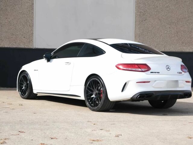 Білий Мерседес Ц-Клас, об'ємом двигуна 4 л та пробігом 61 тис. км за 14200 $, фото 4 на Automoto.ua