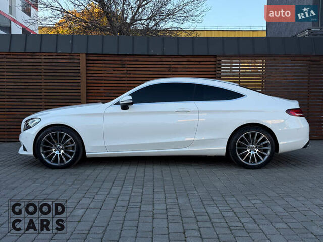 Мерседес Ц-Класс 2017 в Одессе на Automoto.ua Белый Мерседес Ц-Класс, объемом двигателя 1.99 л и пробегом 37 тыс. км за 29900 $, фото 3 на Automoto.ua