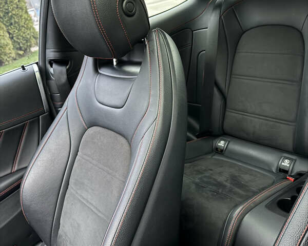 Белый Мерседес Ц-Класс, объемом двигателя 3 л и пробегом 133 тыс. км за 24999 $, фото 16 на Automoto.ua