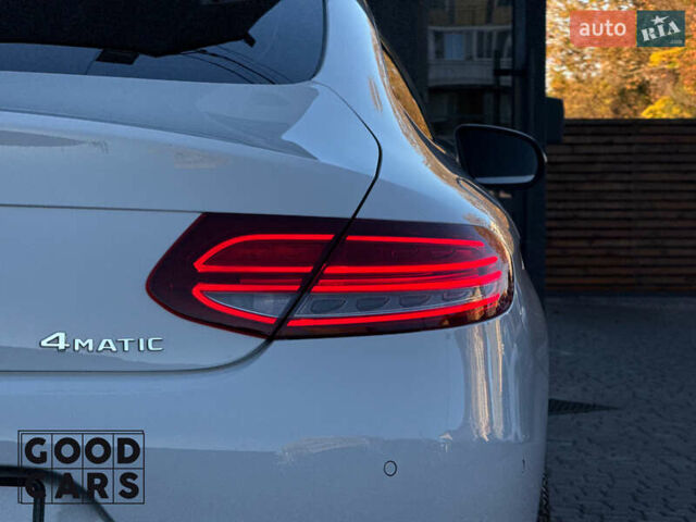 Мерседес Ц-Класс 2017 в Одессе на Automoto.ua Белый Мерседес Ц-Класс, объемом двигателя 1.99 л и пробегом 37 тыс. км за 29900 $, фото 13 на Automoto.ua
