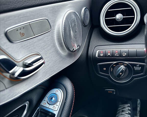 Белый Мерседес Ц-Класс, объемом двигателя 3 л и пробегом 133 тыс. км за 24999 $, фото 12 на Automoto.ua