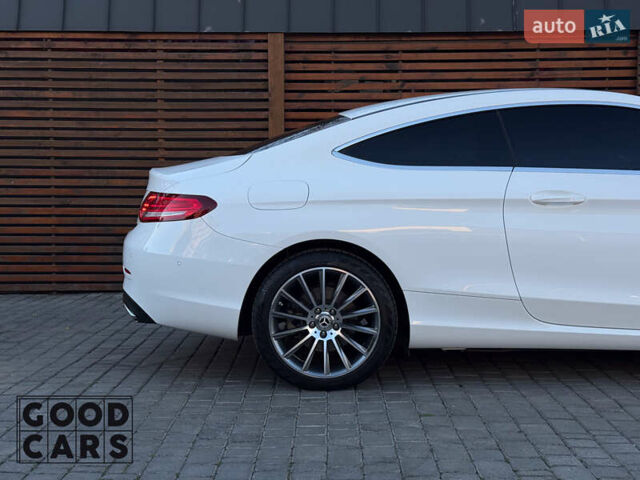 Мерседес Ц-Класс 2017 в Одессе на Automoto.ua Белый Мерседес Ц-Класс, объемом двигателя 1.99 л и пробегом 37 тыс. км за 29900 $, фото 10 на Automoto.ua
