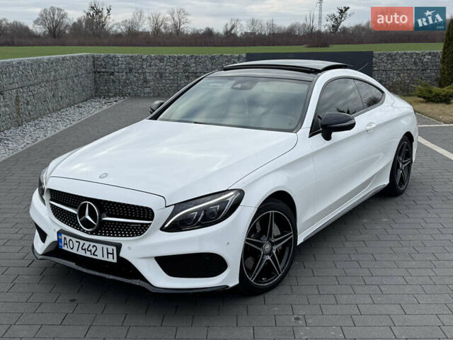 Белый Мерседес Ц-Класс, объемом двигателя 2 л и пробегом 120 тыс. км за 21900 $, фото 4 на Automoto.ua
