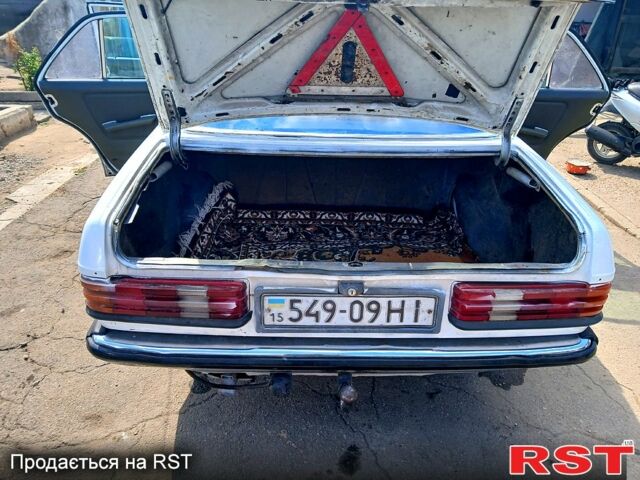 Білий Мерседес Ц-Клас, об'ємом двигуна 2 л та пробігом 450 тис. км за 2000 $, фото 3 на Automoto.ua