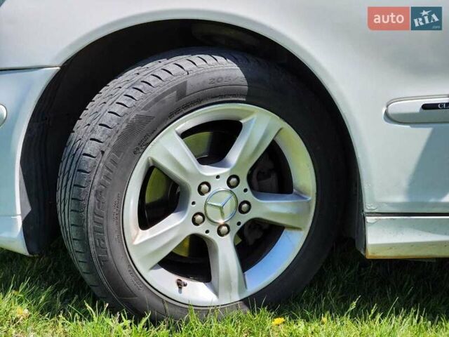 Белый Мерседес Ц-Класс, объемом двигателя 2.1 л и пробегом 329 тыс. км за 6250 $, фото 5 на Automoto.ua