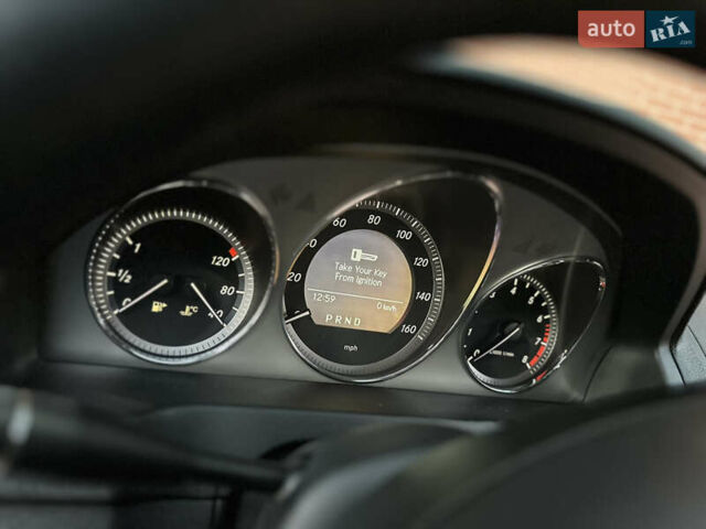 Белый Мерседес Ц-Класс, объемом двигателя 3 л и пробегом 155 тыс. км за 11700 $, фото 44 на Automoto.ua