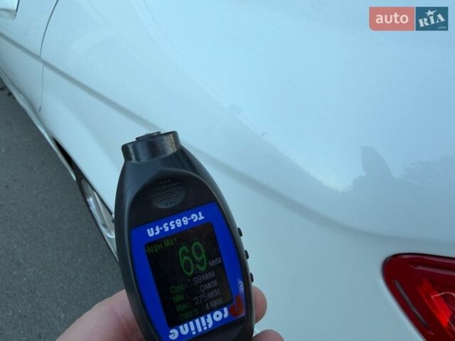 Белый Мерседес Ц-Класс, объемом двигателя 2.2 л и пробегом 150 тыс. км за 7999 $, фото 57 на Automoto.ua