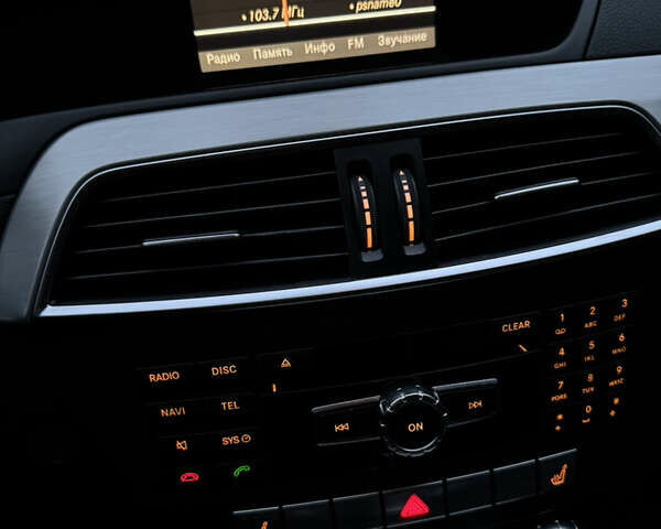 Белый Мерседес Ц-Класс, объемом двигателя 1.8 л и пробегом 265 тыс. км за 11555 $, фото 50 на Automoto.ua