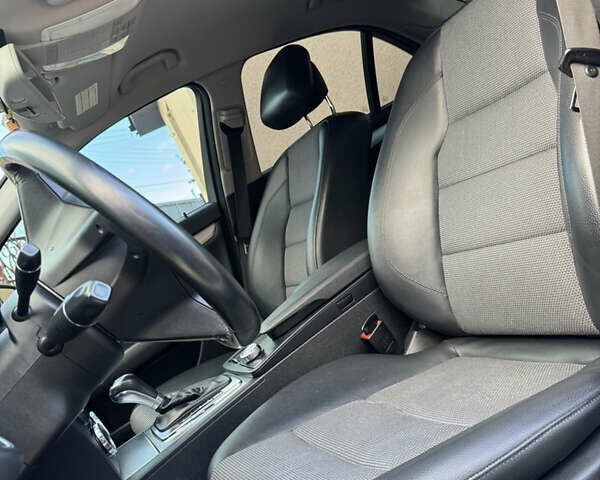 Белый Мерседес Ц-Класс, объемом двигателя 1.8 л и пробегом 265 тыс. км за 9999 $, фото 72 на Automoto.ua