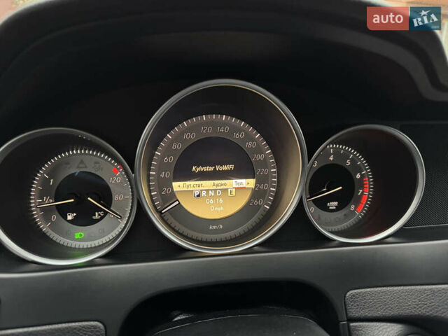 Белый Мерседес Ц-Класс, объемом двигателя 1.8 л и пробегом 265 тыс. км за 9999 $, фото 167 на Automoto.ua