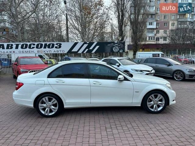 Белый Мерседес Ц-Класс, объемом двигателя 1.8 л и пробегом 190 тыс. км за 10500 $, фото 8 на Automoto.ua