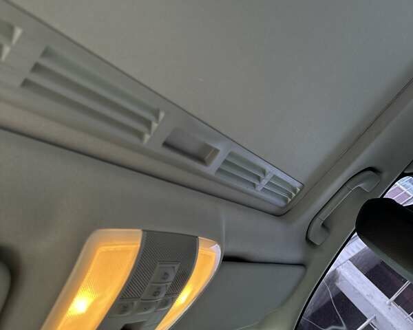 Белый Мерседес Ц-Класс, объемом двигателя 1.8 л и пробегом 152 тыс. км за 10500 $, фото 11 на Automoto.ua