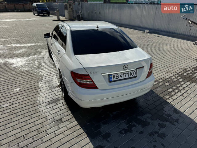 Белый Мерседес Ц-Класс, объемом двигателя 1.8 л и пробегом 265 тыс. км за 11555 $, фото 18 на Automoto.ua