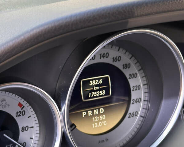 Білий Мерседес Ц-Клас, об'ємом двигуна 1.8 л та пробігом 175 тис. км за 13777 $, фото 9 на Automoto.ua